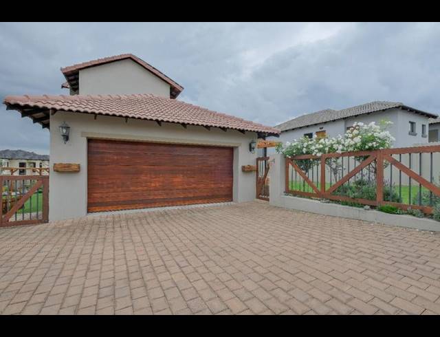 3 BEDROOM HOUSE FOR SALE IN AMBERFIELD VALLEY